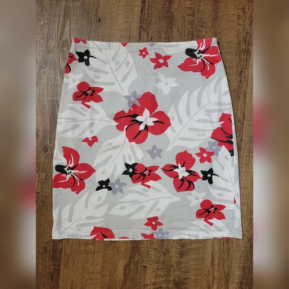 725 Originals Dresses & Skirts - FREE W BUNDLE 725 Originals Y2K mini skirt